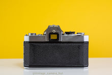 Load image into Gallery viewer, Petri V3 Flex 35mm Film Camera with Petri Automatic 55mm f/1.8 Lens
