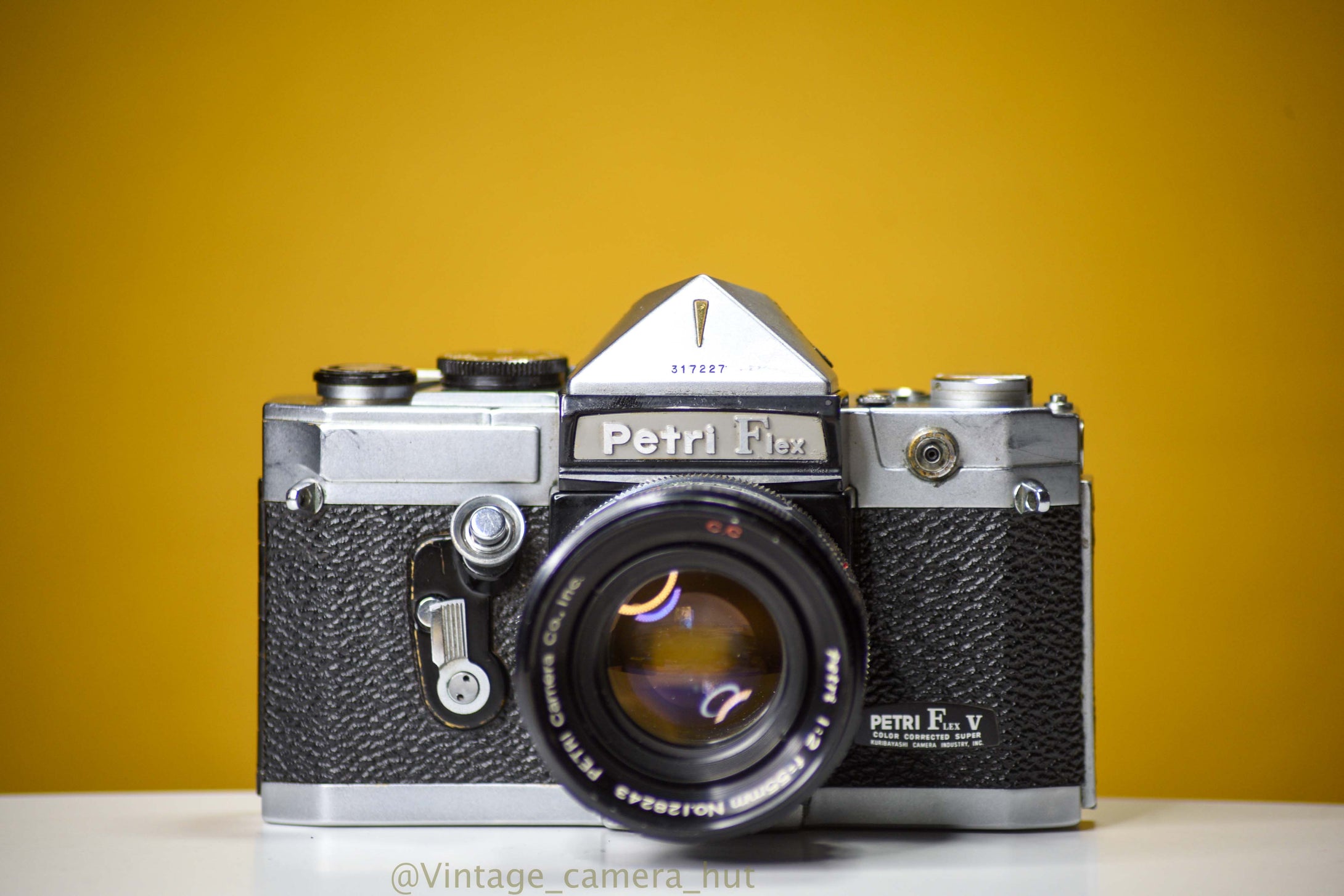 Petri Flex V 35mm Film Camera with Box and Extras