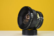 Load image into Gallery viewer, Canon New FD NFD 17mm f4 MF Wide Angle Lens
