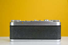 Load image into Gallery viewer, Wray London Stereo Graphic Film Camera
