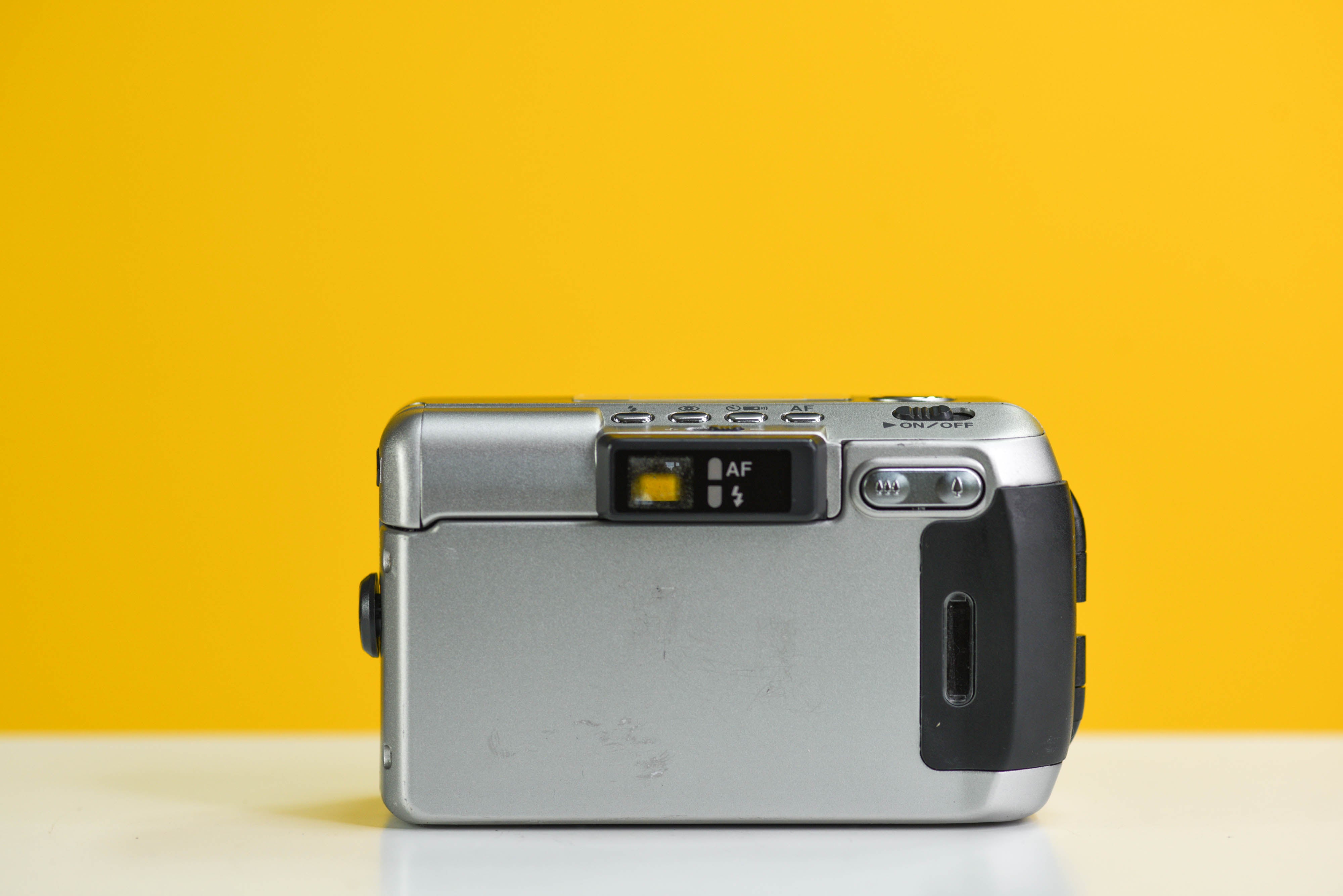 Pentax Espio 120Mi 35mm Film Camera Point and Shoot With Case