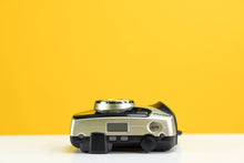 Load image into Gallery viewer, Pentax Espio 105G 35mm Film Camera Point and Shoot
