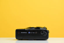 Load image into Gallery viewer, Olympus AF-10 Super Vintage 35mm Film Camera with Case
