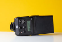 Load image into Gallery viewer, Sunpak Powerzoom 4000 AF Flash For Canon Cameras
