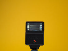 Load image into Gallery viewer, Pentax AF200S Flash

