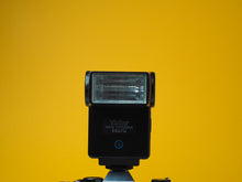 Load image into Gallery viewer, Vivitar Auto Thyristor 550FD Flash

