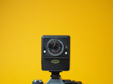 Load image into Gallery viewer, Canon Speedlite 177A Flash
