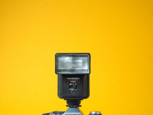 Load image into Gallery viewer, Hanimex TZ325 Flash
